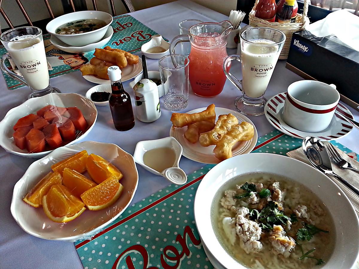 The Brown House Hotel Chachoengsao Ngoại thất bức ảnh